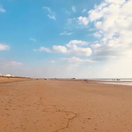 Semesterbostad Maison Des Annees 1920 - A 150 M De L'ocean Et Proche Des Commodites - 4 Independants Saint-Jean-de-Monts