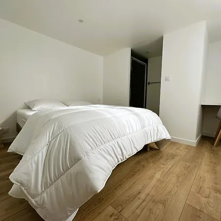 Maison Des Annees 1920 - A 150 M De L'ocean Et Proche Des Commodites - 4 Independants *