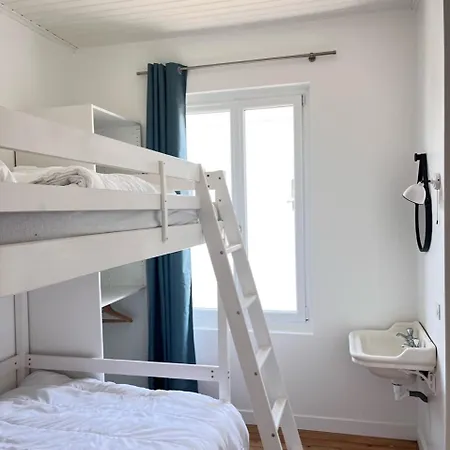 Maison Des Annees 1920 - A 150 M De L'ocean Et Proche Des Commodites - 4 Independants *