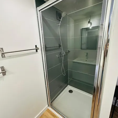 Semesterbostad Maison Des Annees 1920 - A 150 M De L'ocean Et Proche Des Commodites - 4 Independants