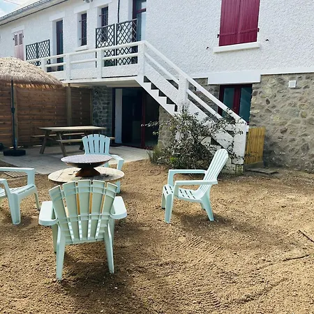 Maison Des Annees 1920 - A 150 M De L'ocean Et Proche Des Commodites - 4 Independants