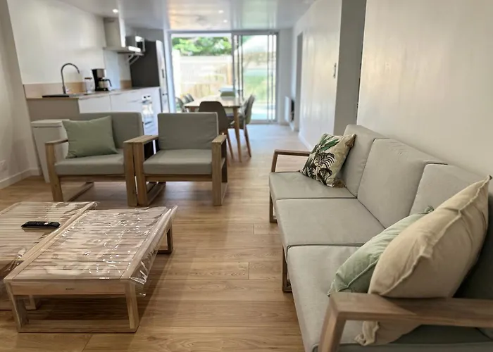 Maison Des Annees 1920 - A 150 M De L'ocean Et Proche Des Commodites - 4 Independants Holiday home