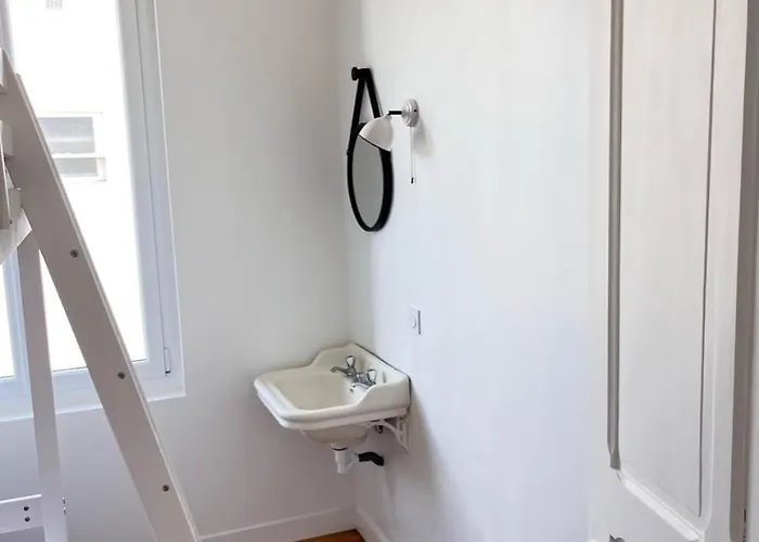 Maison Des Annees 1920 - A 150 M De L'ocean Et Proche Des Commodites - 4 Independants