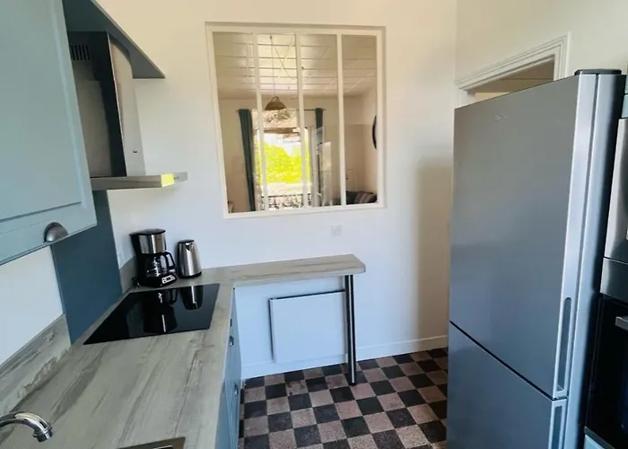 Maison Des Annees 1920 - A 150 M De L'ocean Et Proche Des Commodites - 4 Independants *