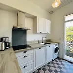 Maison Des Années 1920 - à 150 M De L'océan Et Proche Des Commodités - 4 Indépendants * Saint-Jean-de-Monts
