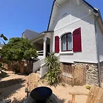Maison Des Années 1920 - à 150 M De L'océan Et Proche Des Commodités - 4 Indépendants *