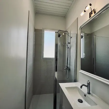 Maison Des Annees 1920 - A 150 M De L'ocean Et Proche Des Commodites - 4 Independants Дом отдыха