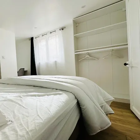 Maison Des Annees 1920 - A 150 M De L'ocean Et Proche Des Commodites - 4 Independants * Сен-Жан-де-Мон