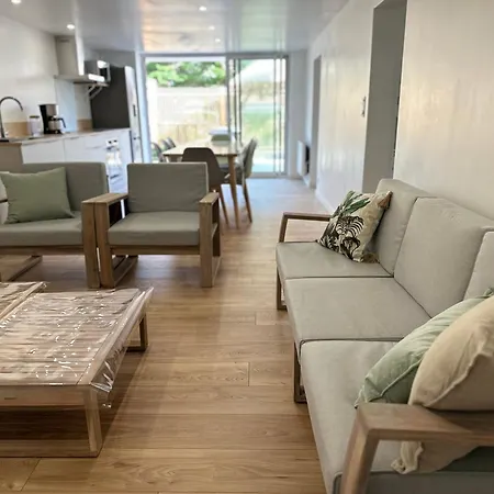 Maison Des Annees 1920 - A 150 M De L'ocean Et Proche Des Commodites - 4 Independants Дом отдыха