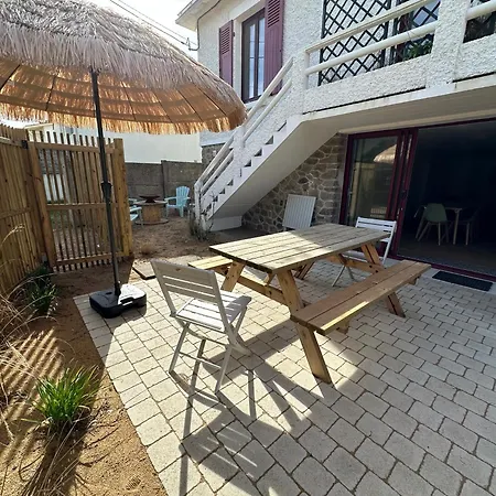 Maison Des Annees 1920 - A 150 M De L'ocean Et Proche Des Commodites - 4 Independants Дом отдыха *