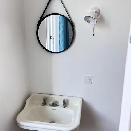 Maison Des Annees 1920 - A 150 M De L'ocean Et Proche Des Commodites - 4 Independants Сен-Жан-де-Мон