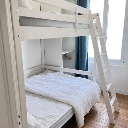 Maison Des Annees 1920 - A 150 M De L'ocean Et Proche Des Commodites - 4 Independants *