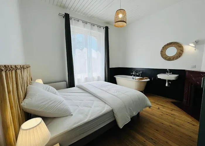 Maison Des Annees 1920 - A 150 M De L'ocean Et Proche Des Commodites - 4 Independants * 생장드몽