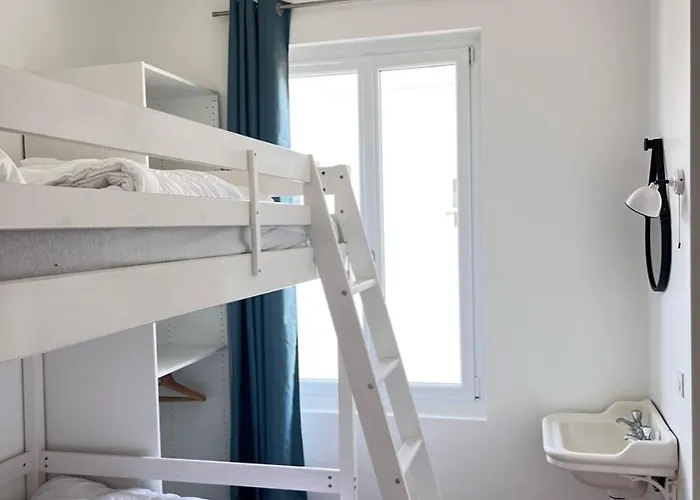 Maison Des Annees 1920 - A 150 M De L'ocean Et Proche Des Commodites - 4 Independants *