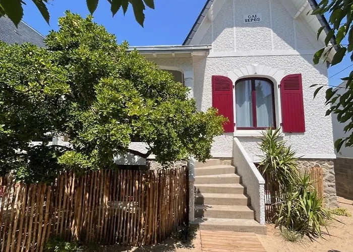 Maison Des Annees 1920 - A 150 M De L'ocean Et Proche Des Commodites - 4 Independants * 생장드몽