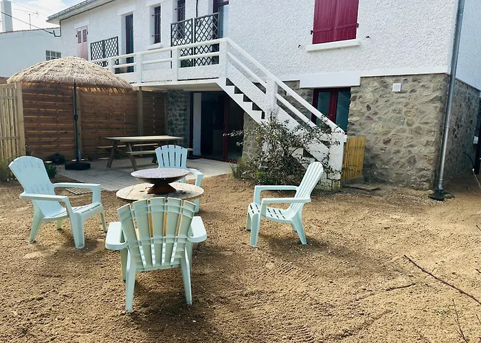 Maison Des Annees 1920 - A 150 M De L'ocean Et Proche Des Commodites - 4 Independants